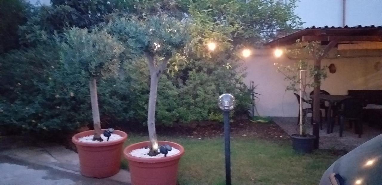 Bed and Breakfast Il Vecchio Ginepro Capoterra Zewnętrze zdjęcie